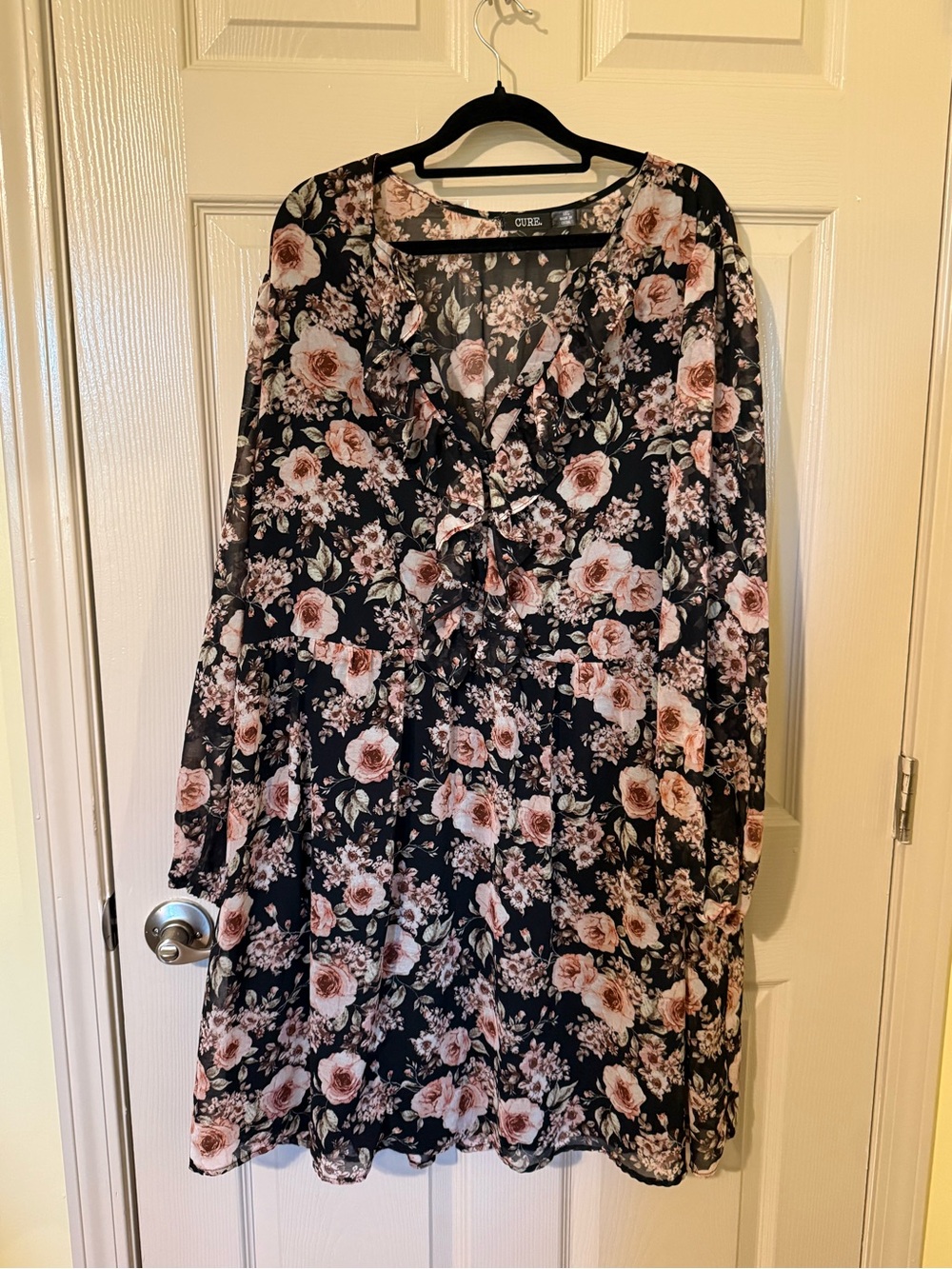 Cupio Black Floral Ruffle Blouse with Pink Roses